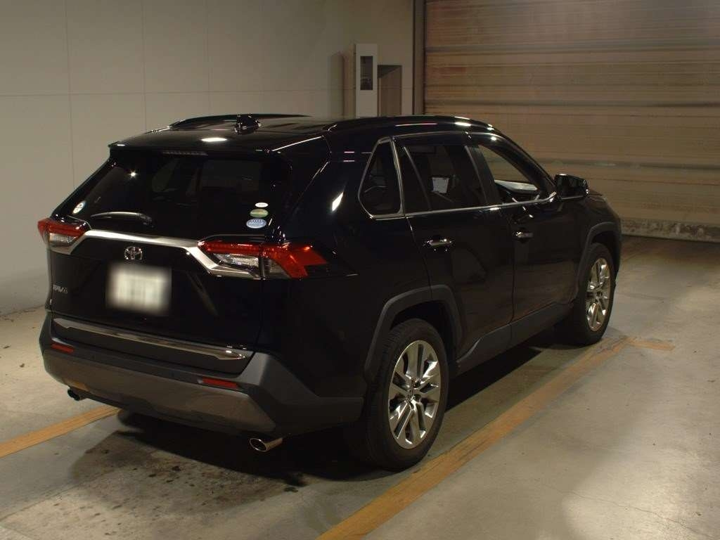 Import and buy TOYOTA RAV4 2020 from Japan to Nairobi, Kenya