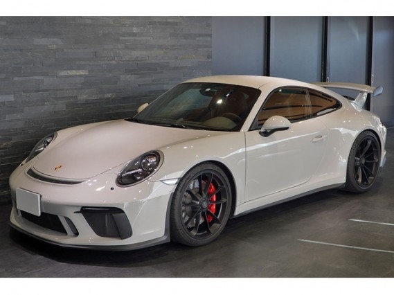 Import and buy PORSCHE 911 2018 from Japan to Nairobi, Kenya