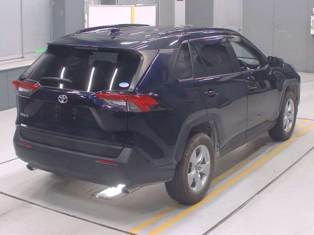 Import and buy TOYOTA RAV4 2020 from Japan to Nairobi, Kenya