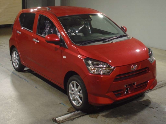 Import and buy DAIHATSU MIRA E S 2017 from Japan to Nairobi, Kenya