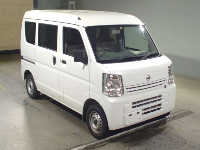 Import and buy NISSAN CLIPPER VAN 2018 from Japan to Nairobi, Kenya