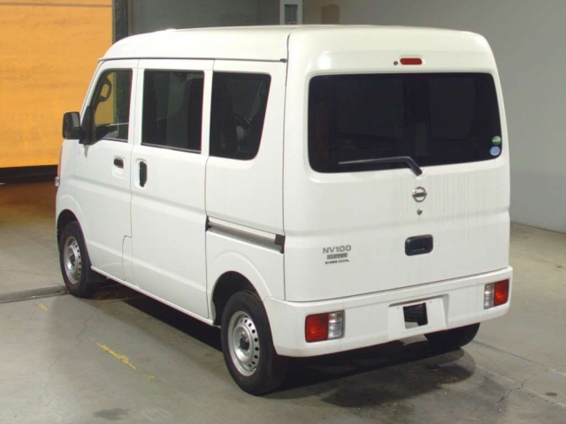 Import and buy NISSAN CLIPPER VAN 2018 from Japan to Nairobi, Kenya