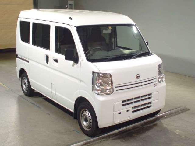 Import and buy NISSAN CLIPPER VAN 2018 from Japan to Nairobi, Kenya