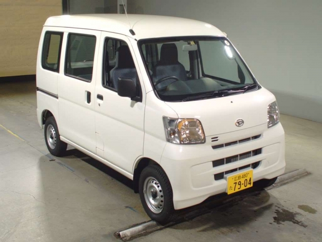 Import and buy DAIHATSU HIJET VAN 2017 from Japan to Nairobi, Kenya