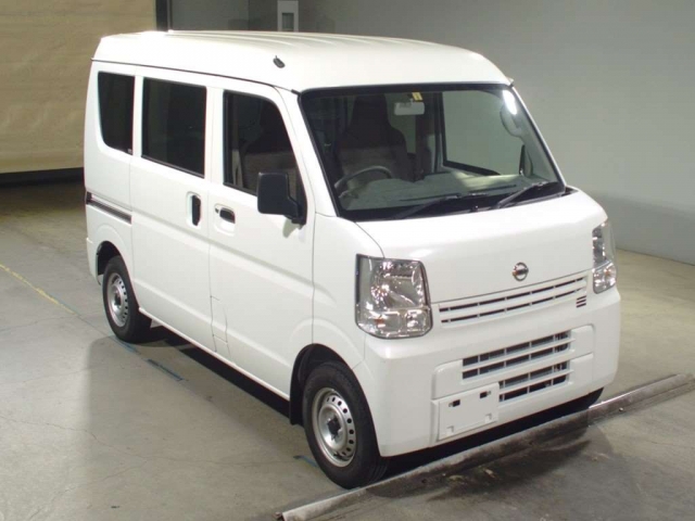 Import and buy NISSAN CLIPPER VAN 2018 from Japan to Nairobi, Kenya