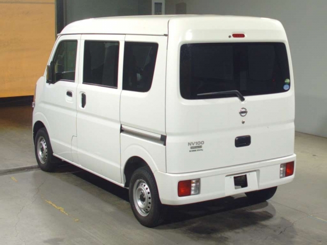 Import and buy NISSAN CLIPPER VAN 2018 from Japan to Nairobi, Kenya