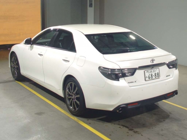 Import and buy TOYOTA MARKX 2017 from Japan to Nairobi, Kenya