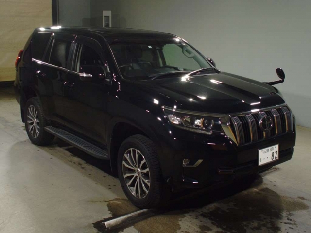 Import and buy TOYOTA LAND CRUISER PRADO 2018 from Japan to Nairobi, Kenya