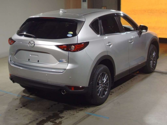 Import and buy MAZDA CX-5 2017 from Japan to Nairobi, Kenya