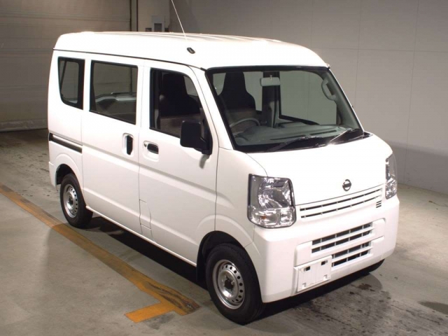 Import and buy NISSAN CLIPPER VAN 2018 from Japan to Nairobi, Kenya