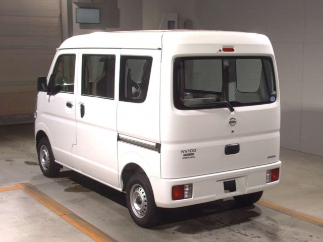 Import and buy NISSAN CLIPPER VAN 2018 from Japan to Nairobi, Kenya