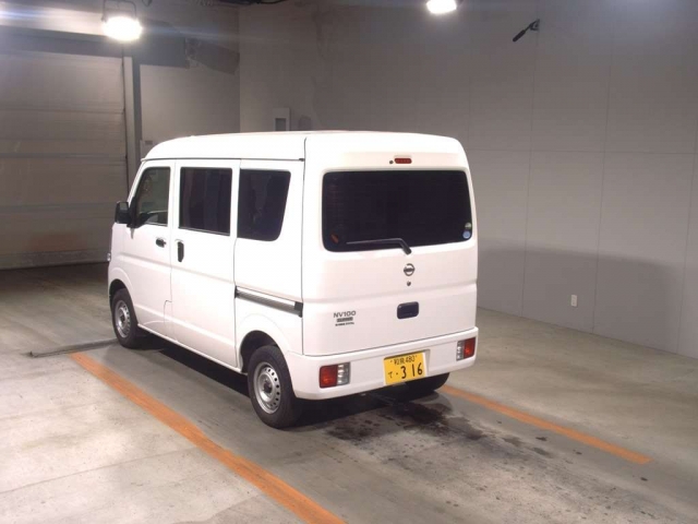 Import and buy NISSAN CLIPPER VAN 2017 from Japan to Nairobi, Kenya