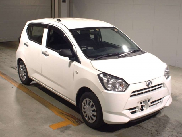 Import and buy DAIHATSU MIRA E S 2017 from Japan to Nairobi, Kenya