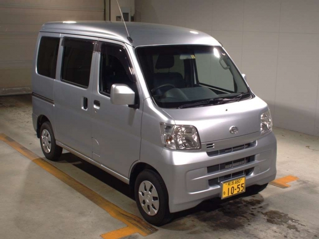 Import and buy DAIHATSU HIJET VAN 2017 from Japan to Nairobi, Kenya