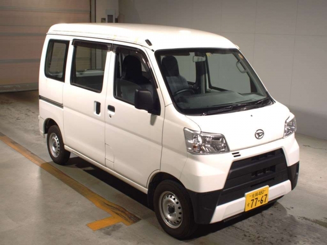 Import and buy DAIHATSU HIJET VAN 2017 from Japan to Nairobi, Kenya