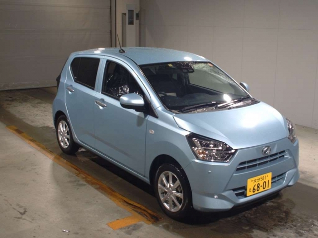 Import and buy DAIHATSU MIRA E S 2017 from Japan to Nairobi, Kenya