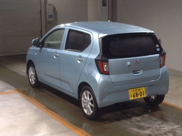 Import and buy DAIHATSU MIRA E S 2017 from Japan to Nairobi, Kenya