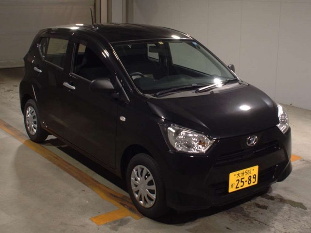 Import and buy DAIHATSU MIRA E S 2018 from Japan to Nairobi, Kenya