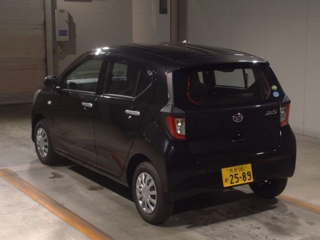 Import and buy DAIHATSU MIRA E S 2018 from Japan to Nairobi, Kenya