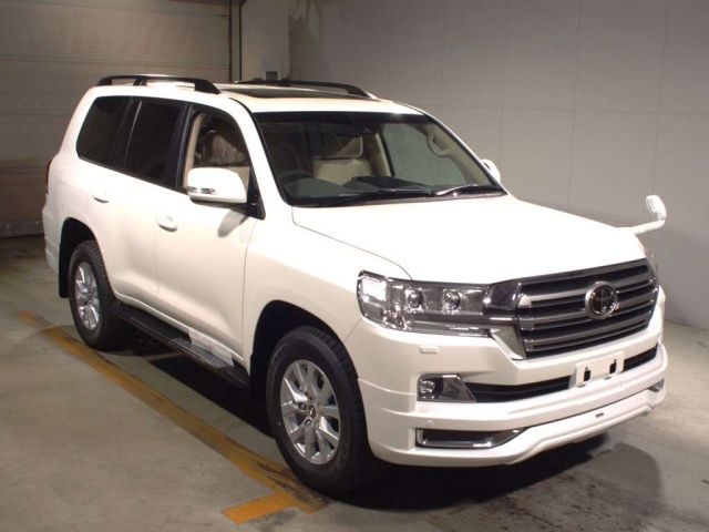 Import and buy TOYOTA LAND CRUISER 2018 from Japan to Nairobi, Kenya