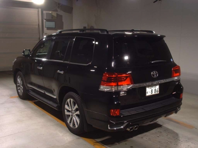 Import and buy TOYOTA LAND CRUISER 2017 from Japan to Nairobi, Kenya