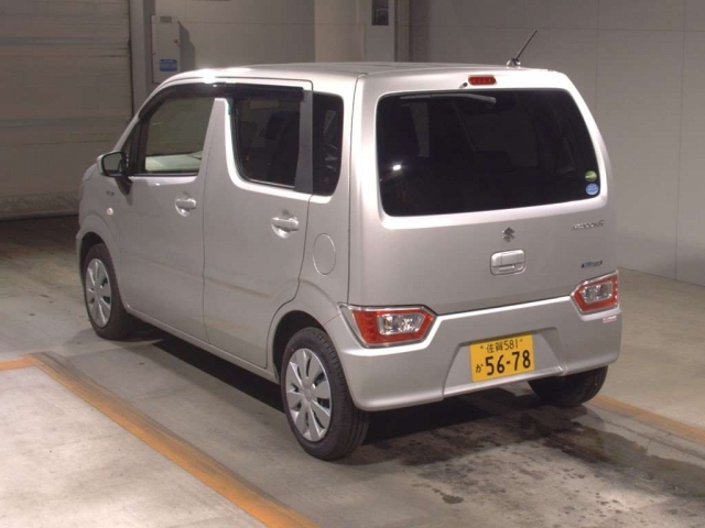 Import and buy SUZUKI WAGON R 2017 from Japan to Nairobi, Kenya