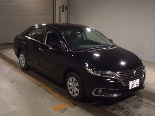 Import and buy TOYOTA PREMIO 2018 from Japan to Nairobi, Kenya