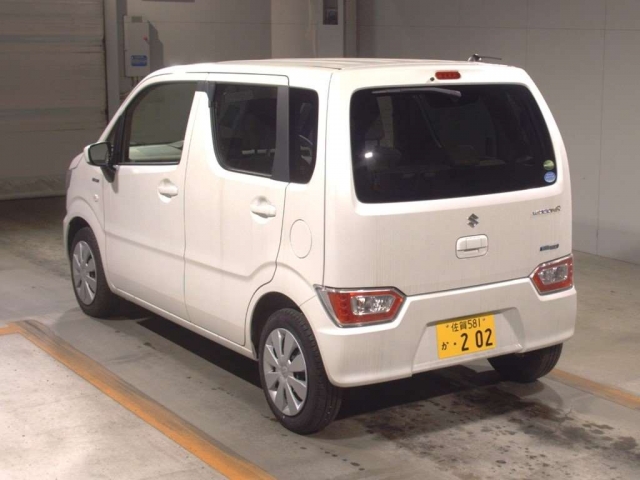 Import and buy SUZUKI WAGON R 2018 from Japan to Nairobi, Kenya