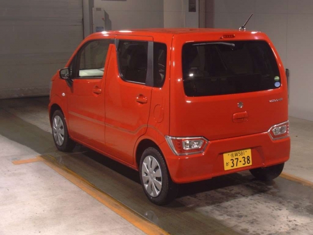 Buy SUZUKI WAGON R (2017) from Japan auction and import to Kenya