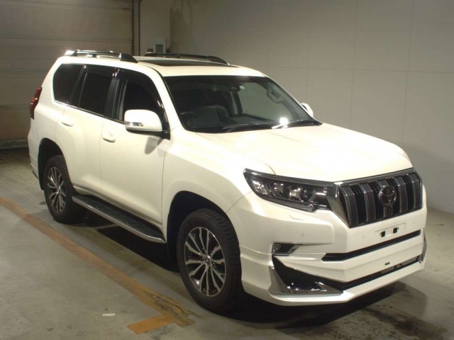 Import and buy TOYOTA LAND CRUISER PRADO 2019 from Japan to Nairobi, Kenya