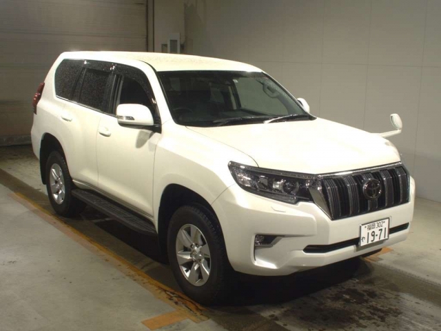 Import and buy TOYOTA LAND CRUISER PRADO 2019 from Japan to Nairobi, Kenya