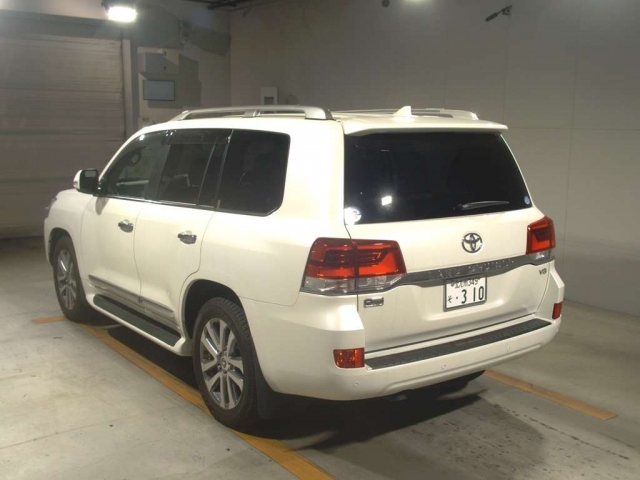 Import and buy TOYOTA LAND CRUISER 2018 from Japan to Nairobi, Kenya