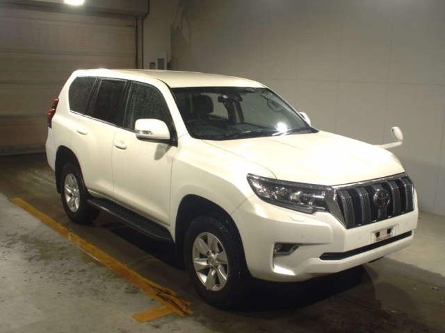 Import and buy TOYOTA LAND CRUISER PRADO 2018 from Japan to Nairobi, Kenya