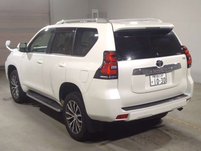 Import and buy TOYOTA LAND CRUISER PRADO 2019 from Japan to Nairobi, Kenya