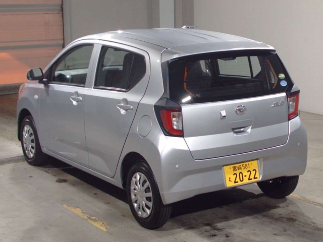 Import and buy DAIHATSU MIRA E S 2017 from Japan to Nairobi, Kenya