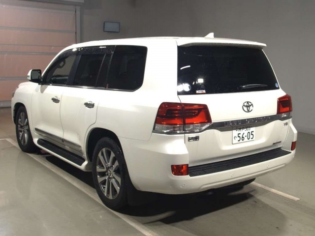 Import and buy TOYOTA LAND CRUISER 2019 from Japan to Nairobi, Kenya