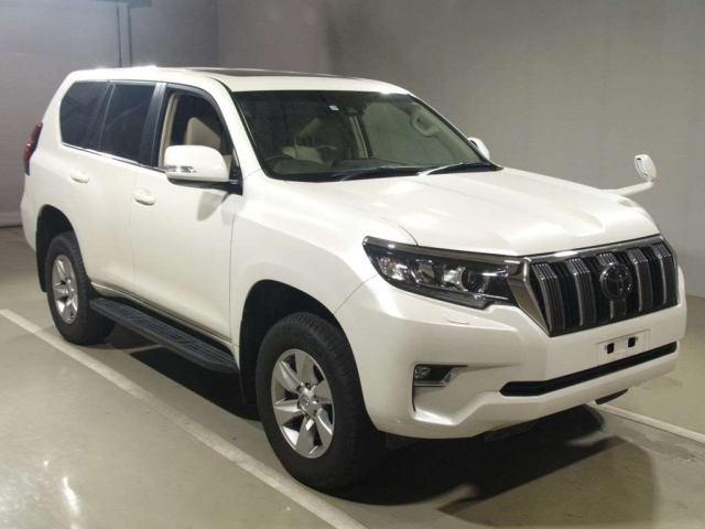 Import and buy TOYOTA LAND CRUISER PRADO 2017 from Japan to Nairobi, Kenya