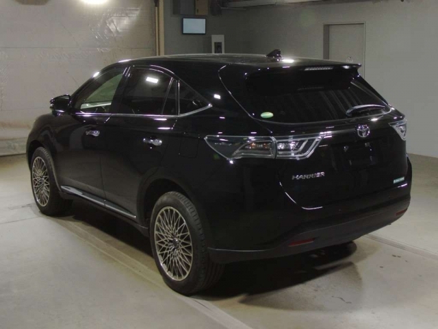 Import and buy TOYOTA HARRIER 2017 from Japan to Nairobi, Kenya