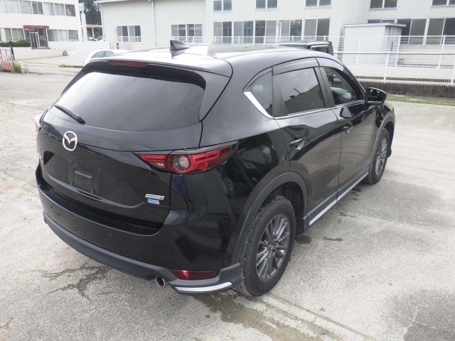 Import and buy MAZDA CX-5 2017 from Japan to Nairobi, Kenya