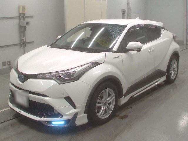 Import and buy TOYOTA C-HR 2017 from Japan to Nairobi, Kenya