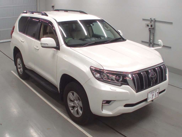 Import and buy TOYOTA LAND CRUISER PRADO 2018 from Japan to Nairobi, Kenya