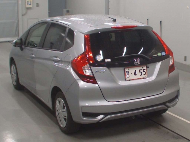 Import and buy HONDA FIT 2018 from Japan to Nairobi, Kenya