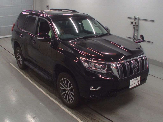 Import and buy TOYOTA LAND CRUISER PRADO 2019 from Japan to Nairobi, Kenya