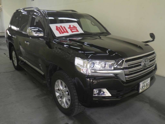 Import and buy TOYOTA LAND CRUISER 2018 from Japan to Nairobi, Kenya