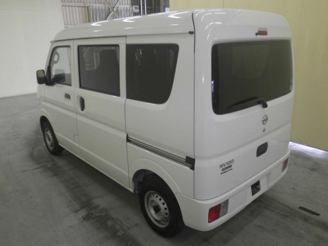 Import and buy NISSAN CLIPPER VAN 2018 from Japan to Nairobi, Kenya