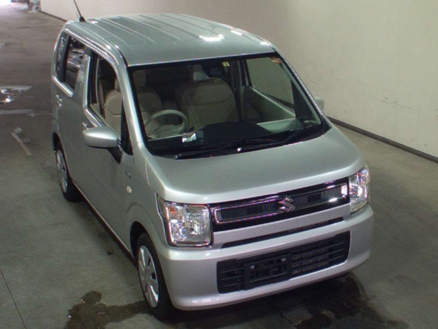 Import and buy SUZUKI WAGON R 2017 from Japan to Nairobi, Kenya