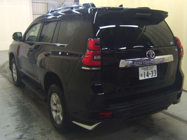 Import and buy TOYOTA LAND CRUISER PRADO 2019 from Japan to Nairobi, Kenya