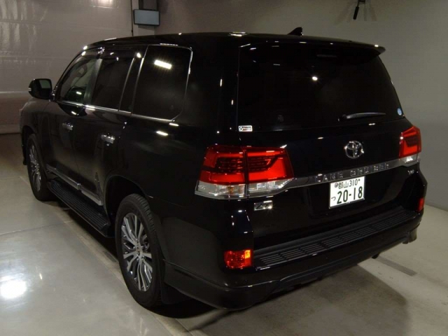 Import and buy TOYOTA LAND CRUISER 2018 from Japan to Nairobi, Kenya