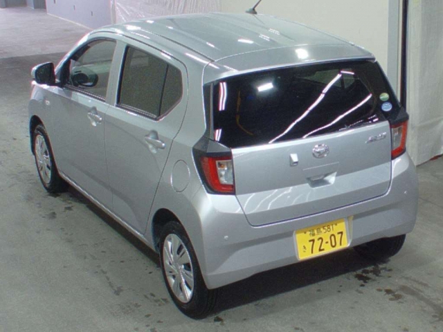 Import and buy DAIHATSU MIRA E S 2017 from Japan to Nairobi, Kenya