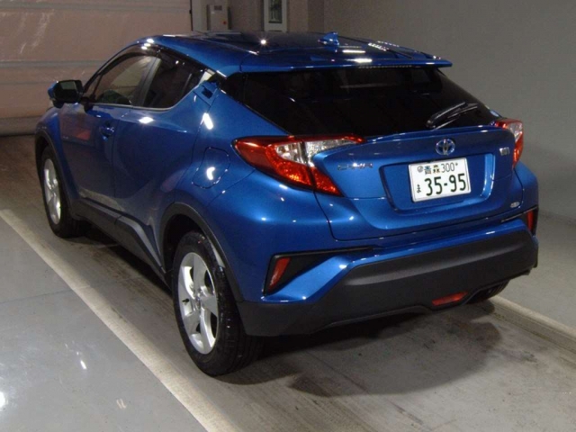 Import and buy TOYOTA C-HR 2017 from Japan to Nairobi, Kenya